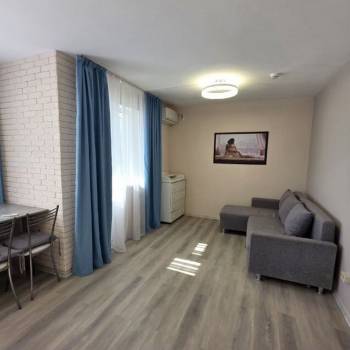 Сдается Многокомнатная квартира, 60 м²