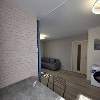 Сдается Многокомнатная квартира, 60 м²