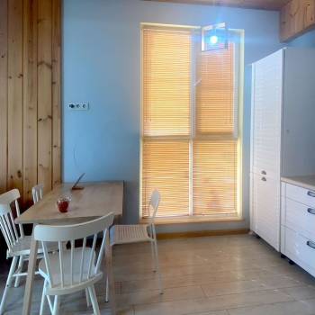 Продается 1-комнатная квартира, 56 м²