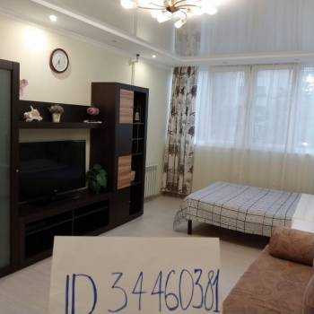 Сдается 1-комнатная квартира, 42 м²