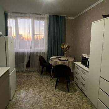 Сдается 1-комнатная квартира, 35 м²