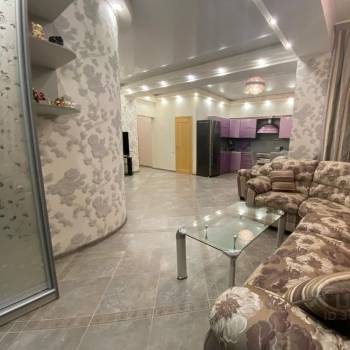 Сдается Многокомнатная квартира, 120 м²