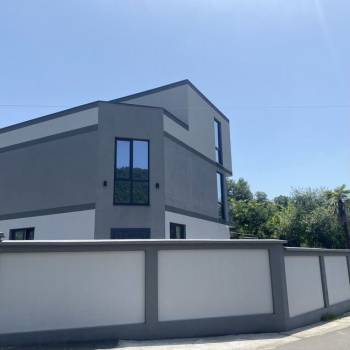 Продается Дом, 300 м²