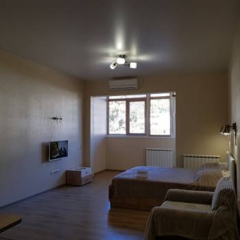 Продается 1-комнатная квартира, 38 м²