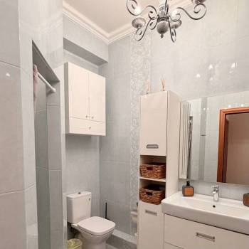 Продается 2-х комнатная квартира, 60 м²