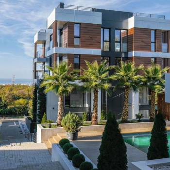 Продается 1-комнатная квартира, 81 м²