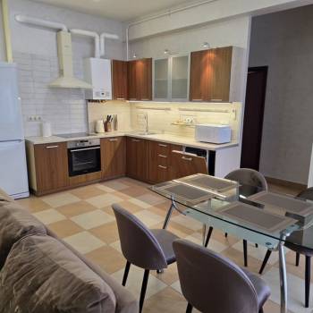 Сдается Многокомнатная квартира, 90 м²