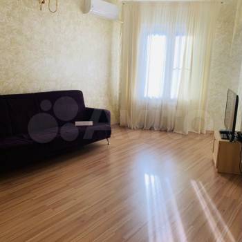 Сдается Многокомнатная квартира, 80 м²