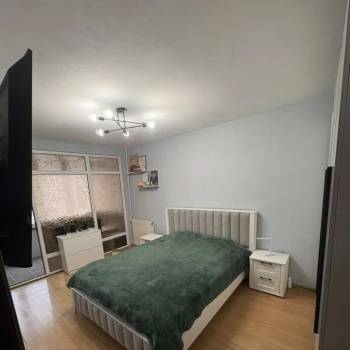 Продается 1-комнатная квартира, 30 м²