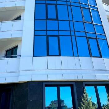 Продается 1-комнатная квартира, 54 м²