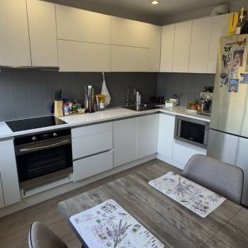 Продается 2-х комнатная квартира, 54 м²