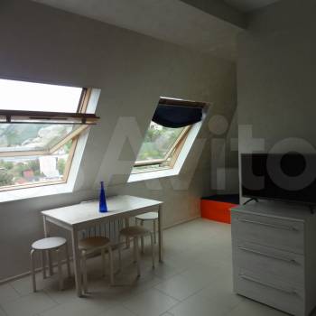 Продается 1-комнатная квартира, 112,5 м²