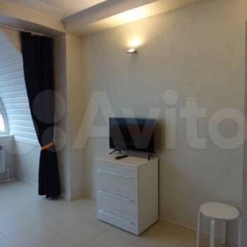 Продается 1-комнатная квартира, 112,5 м²