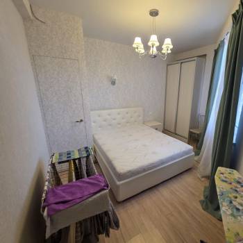 Продается 1-комнатная квартира, 41 м²