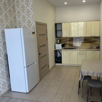 Продается 1-комнатная квартира, 32 м²