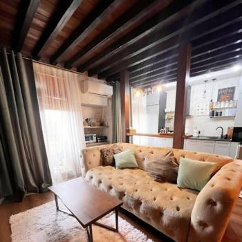 Продается 2-х комнатная квартира, 80 м²