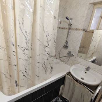 Сдается Многокомнатная квартира, 70 м²