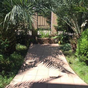 Продается Многокомнатная квартира, 132 м²