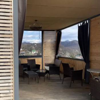 Продается 1-комнатная квартира, 108 м²