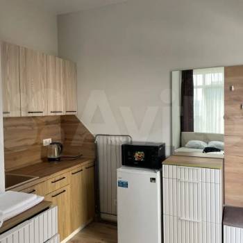 Продается 1-комнатная квартира, 108 м²