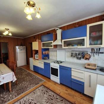 Продается Дом, 300 м²