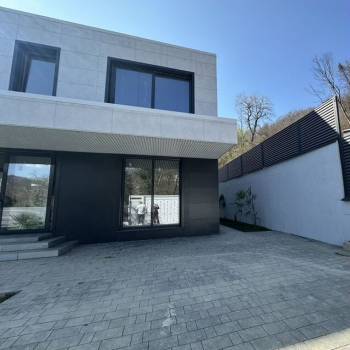 Продается Дом, 258 м²