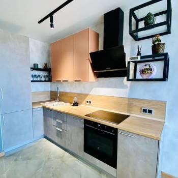 Продается Многокомнатная квартира, 104 м²