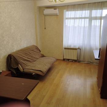 Сдается 1-комнатная квартира, 42 м²