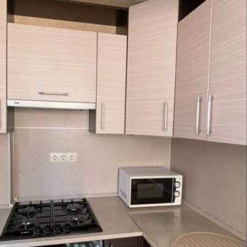 Продается 1-комнатная квартира, 41 м²