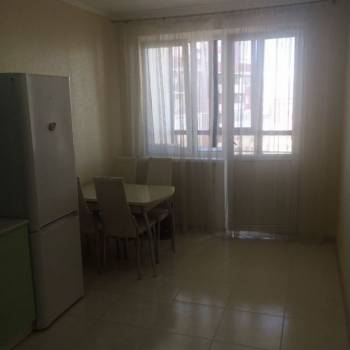 Сдается 1-комнатная квартира, 50 м²