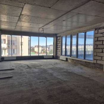 Продается 1-комнатная квартира, 88 м²