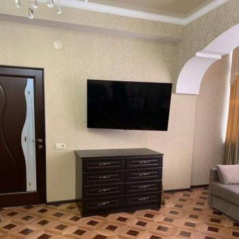 Продается 1-комнатная квартира, 50 м²