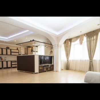 Продается 2-х комнатная квартира, 65 м²