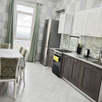 Сдается 1-комнатная квартира, 42 м²