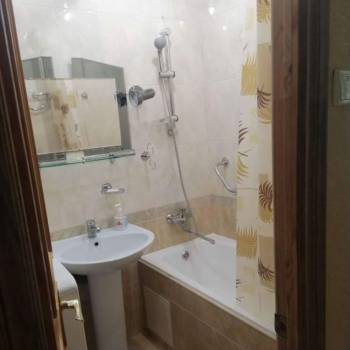 Сдается Многокомнатная квартира, 60 м²