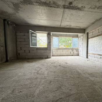 Продается 1-комнатная квартира, 42 м²