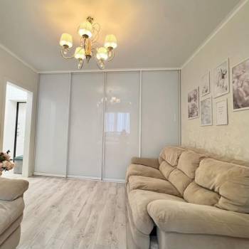 Продается 2-х комнатная квартира, 42 м²