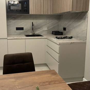 Сдается 1-комнатная квартира, 43 м²