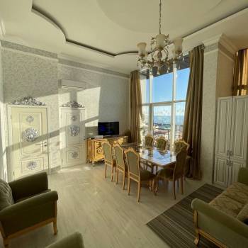 Продается 2-х комнатная квартира, 105 м²