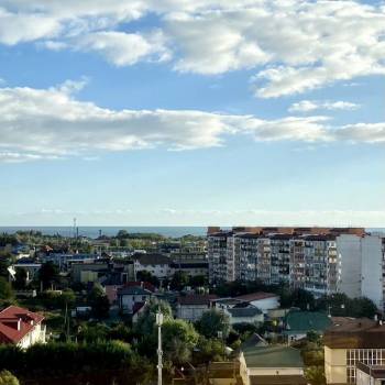 Продается 1-комнатная квартира, 42 м²