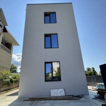 Сдается Нежилое помещение, 240 м²