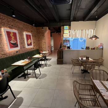 Сдается Нежилое помещение, 300 м²