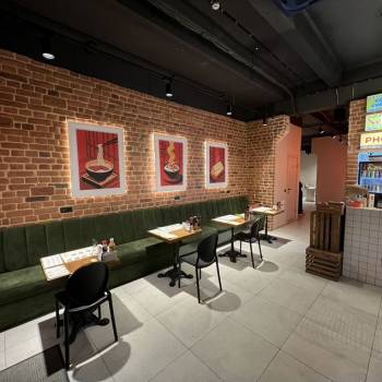 Сдается Нежилое помещение, 300 м²