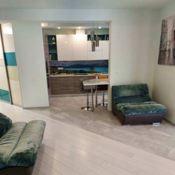 Продается 3-х комнатная квартира, 108 м²