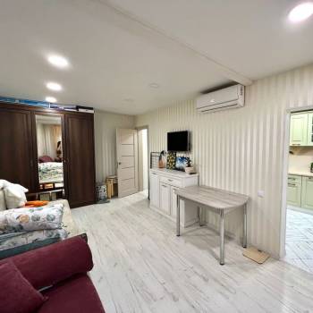 Продается 1-комнатная квартира, 32 м²