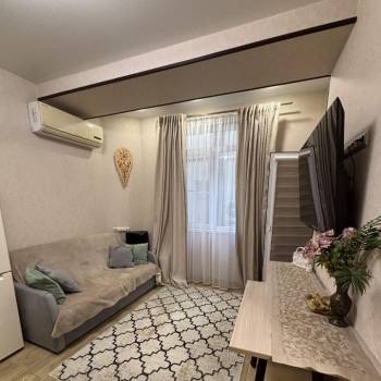 Продается 2-х комнатная квартира, 28 м²