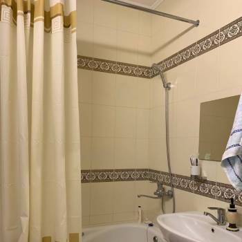 Продается 1-комнатная квартира, 49 м²
