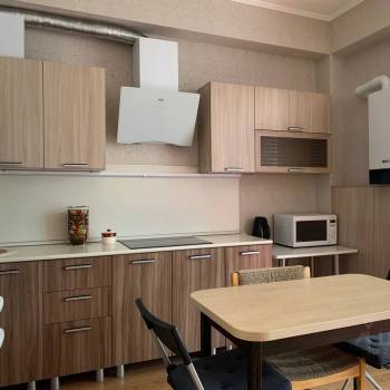 Продается 1-комнатная квартира, 49 м²