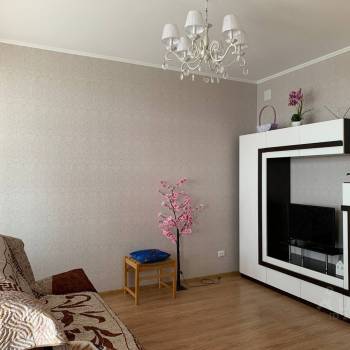 Продается 1-комнатная квартира, 49 м²