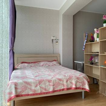 Продается 1-комнатная квартира, 49 м²